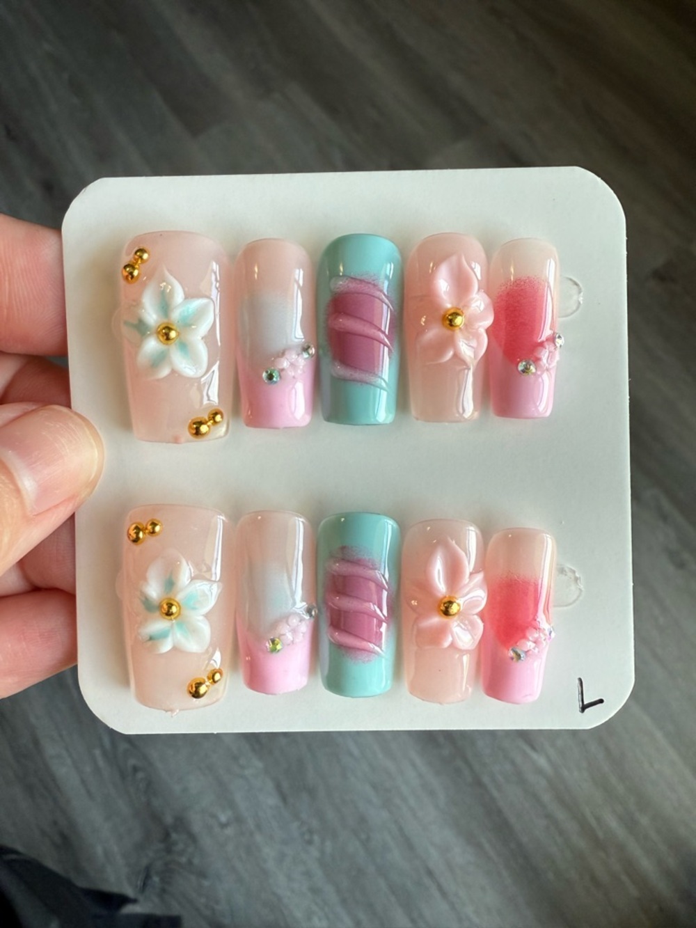 3D Floral Press-On Nail Set in Pastel Pink & Aqua